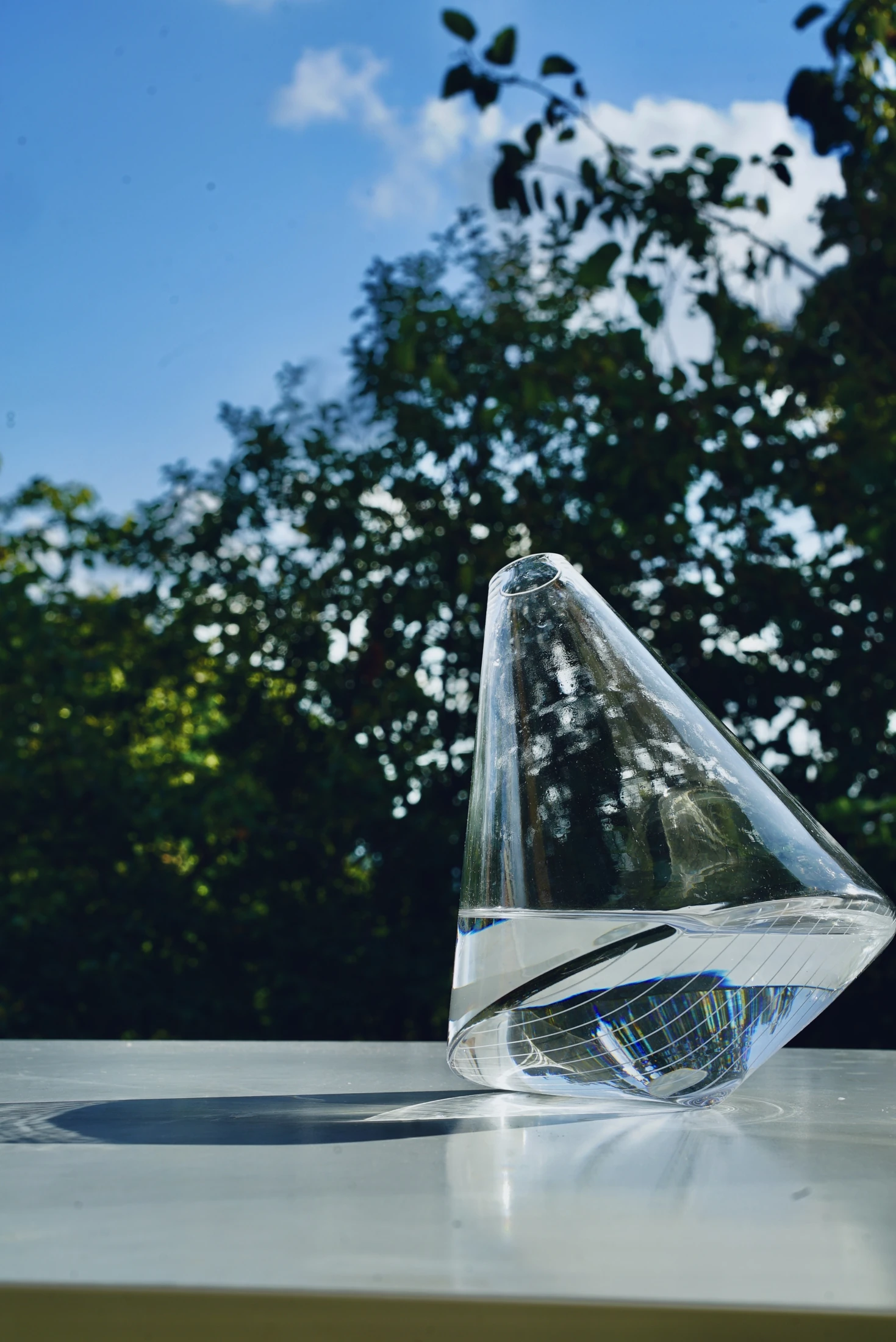 The Omnia jug in natural daylight