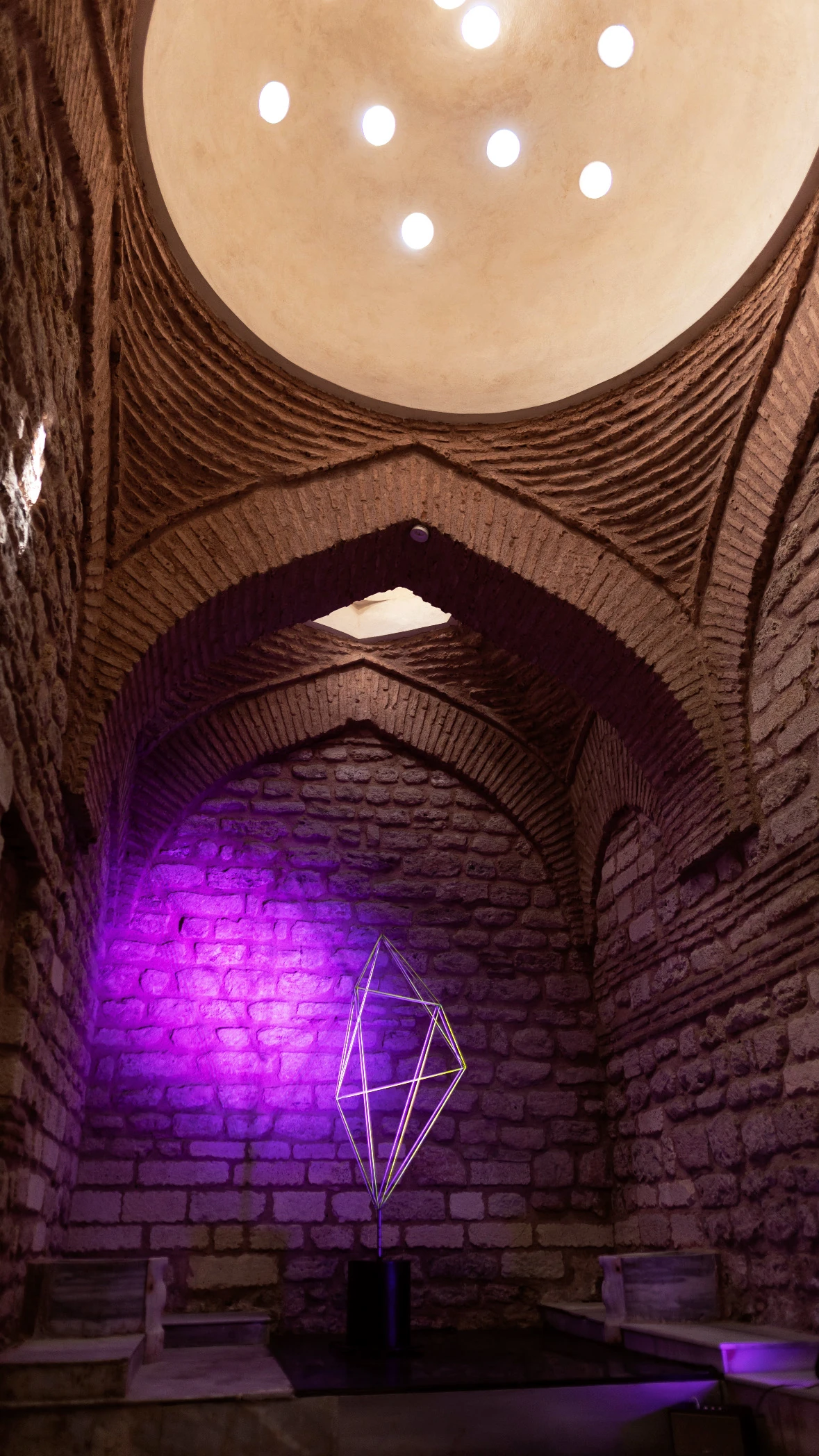 GEO X beneath the dome of Küçük Mustafa Paşa Hamamı